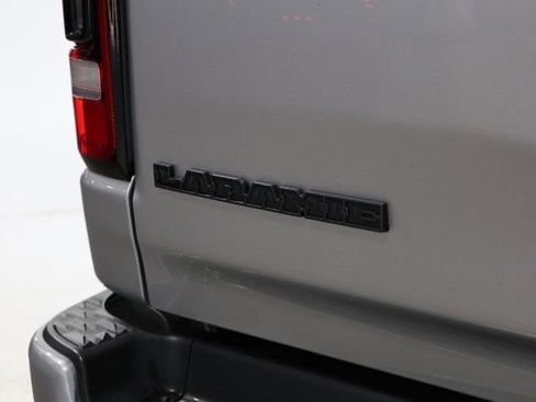 Used 2023 RAM 1500 Laramie AWD/4WD image 13