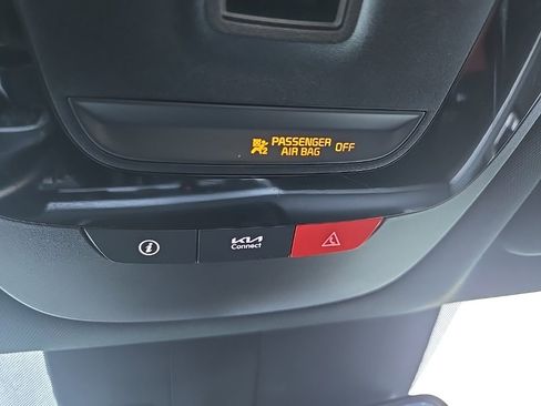 Used 2023 Kia K5 GT-Line image 61