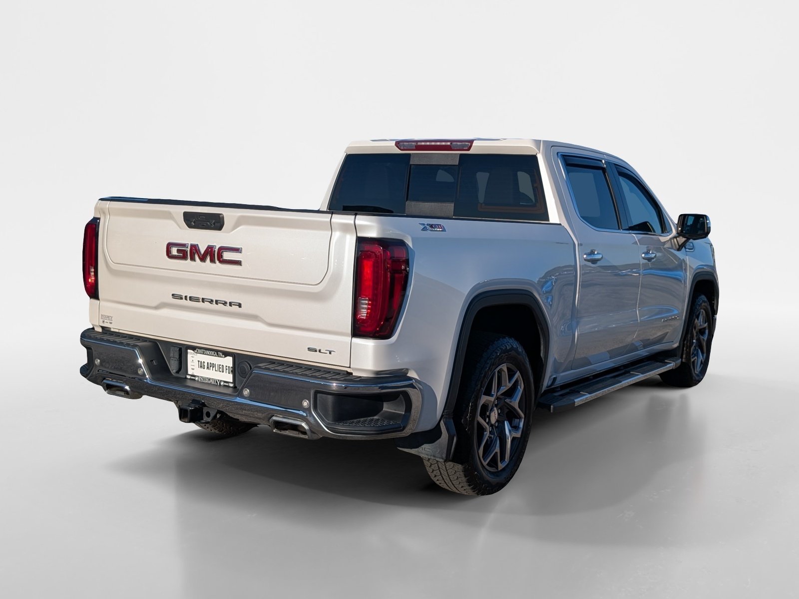 Used 2022 GMC Sierra 1500 SLT w/ SLT Premium Plus Package AWD/4WD image 6