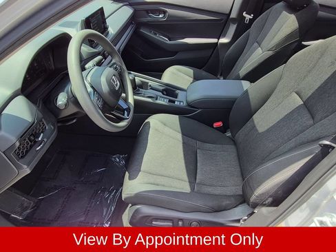 Used 2025 Honda Accord SE image 25