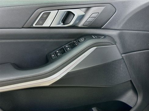 Certified 2023 BMW X5 xDrive40i w/ Premium Package image 18