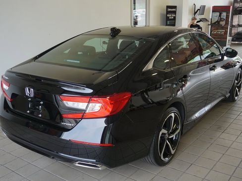 Used 2022 Honda Accord Sport image 13