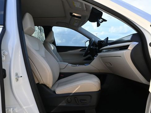 Used 2024 INFINITI QX60 Luxe w/ Vision Package FWD image 23