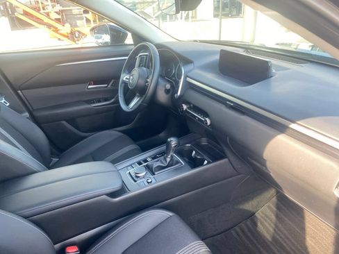 Certified 2025 MAZDA CX-50 AWD 2.5 S w/ Preferred Package image 9