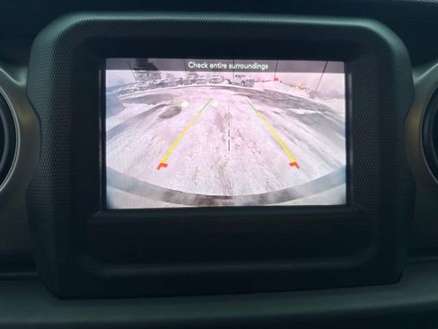 Used 2021 Jeep Wrangler Sport S image 20