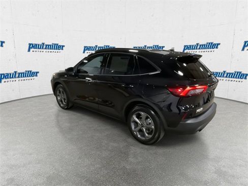 Used 2025 Ford Escape ST-Line w/ Tech Pack #1 image 8