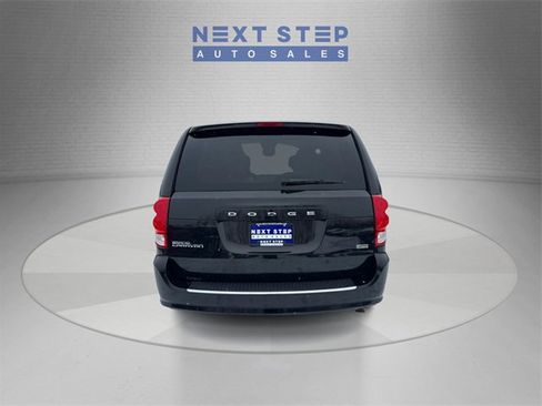 Used 2016 Dodge Grand Caravan SE w/ Quick Order Package 29E SE image 7