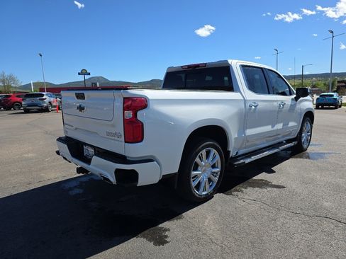 Certified 2025 Chevrolet Silverado 1500 High Country w/ High Country Premium Package AWD/4WD image 5
