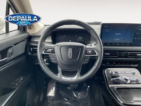 Used 2022 Lincoln Nautilus AWD w/ Premium Package image 15