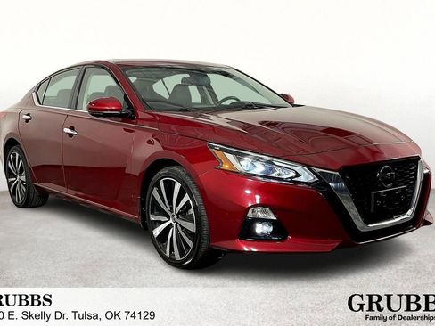 Used 2019 Nissan Altima 2.5 Platinum image 1