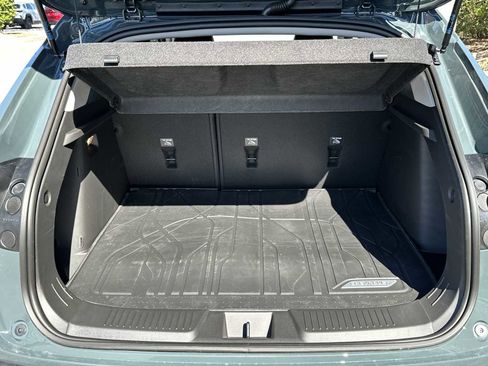New 2026 Chevrolet Trax LT w/ Sunroof Package image 26