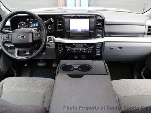 Used 2023 Ford F350 XLT AWD/4WD image 34