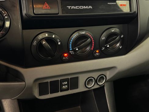 Used 2015 Toyota Tacoma 4x4 Access Cab V6 image 19