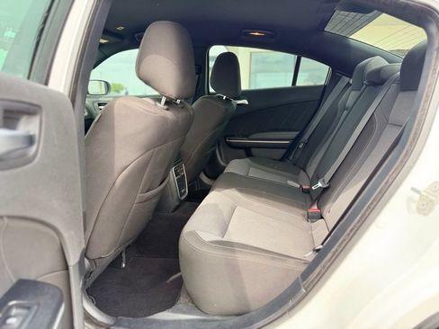 Used 2020 Dodge Charger SXT RWD image 8