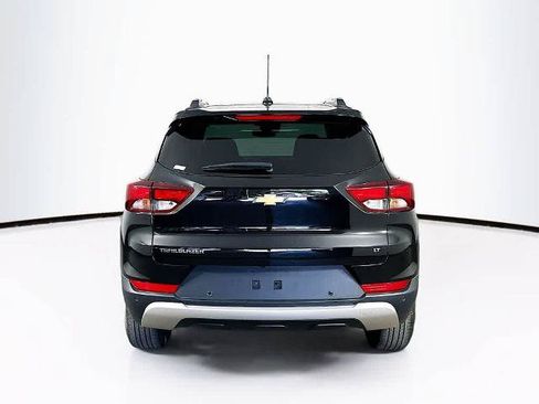 Used 2023 Chevrolet TrailBlazer LT w/ Convenience Package FWD image 5