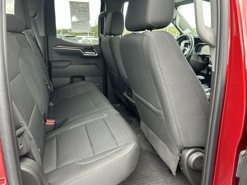 Used 2023 Chevrolet Silverado 1500 RST w/ Z71 Off-Road Package AWD/4WD image 19