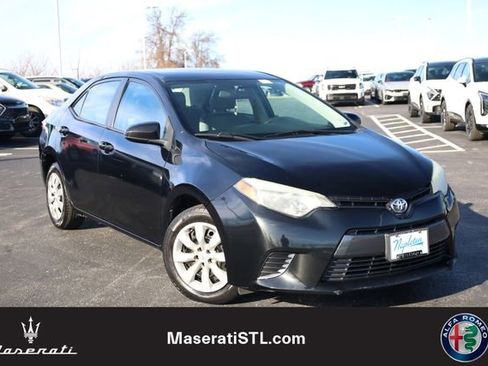 Used 2015 Toyota Corolla LE image 1