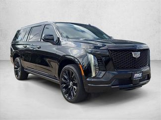 Used 2025 Cadillac Escalade ESV Sport Platinum w/ LPO, ONYX Package video 3