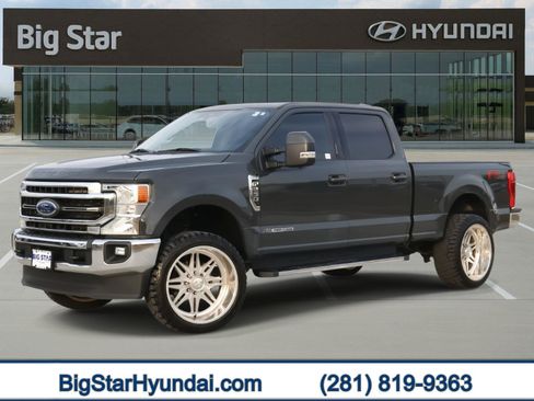 Used 2021 Ford F250 Lariat w/ Lariat Value Package image 1