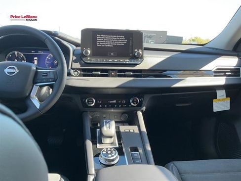 New 2026 Nissan Rogue SL AWD/4WD image 21