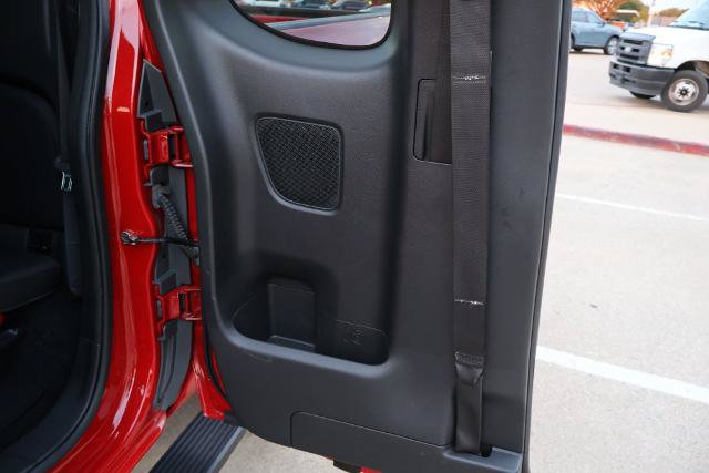 Certified 2022 Nissan Frontier SV w/ Technology Package AWD/4WD image 13