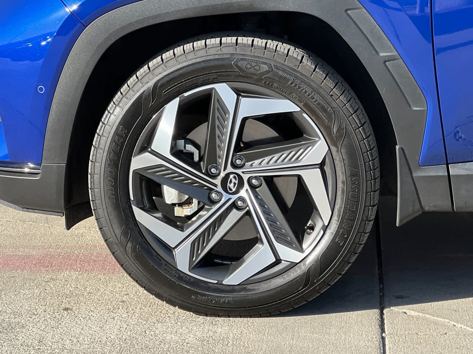Certified 2023 Hyundai Tucson Limited AWD/4WD image 28