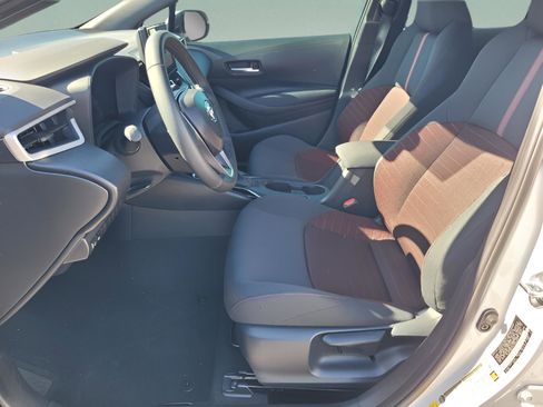 Certified 2026 Toyota Corolla SE image 9