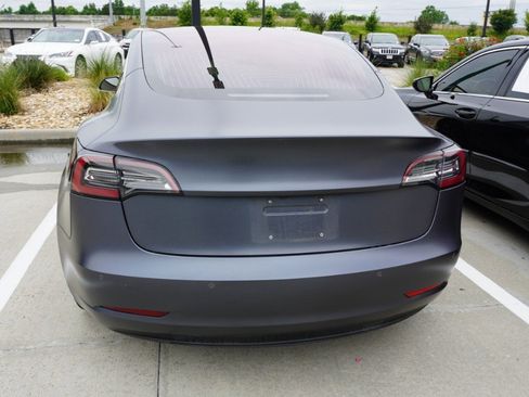 Used 2018 Tesla Model 3 Long Range RWD image 5