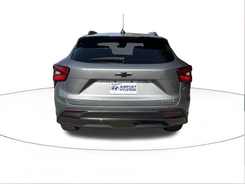 Used 2025 Chevrolet Trax ACTIV w/ Driver Confidence Package image 4