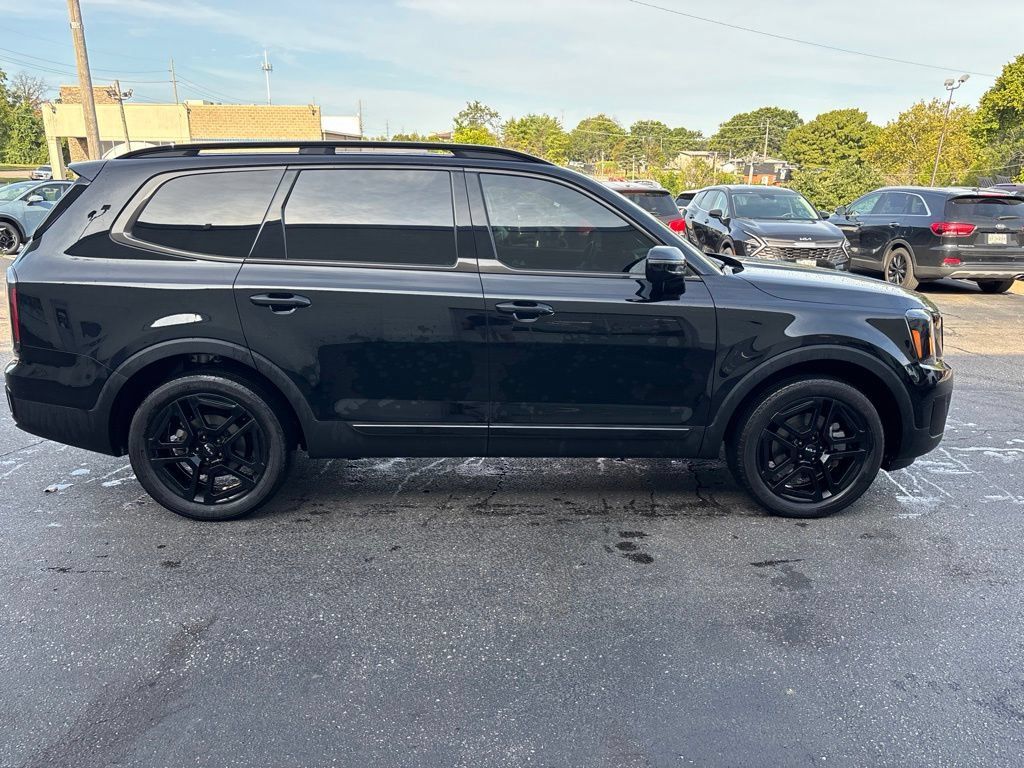Used 2024 Kia Telluride SX Prestige X-Line AWD/4WD image 2