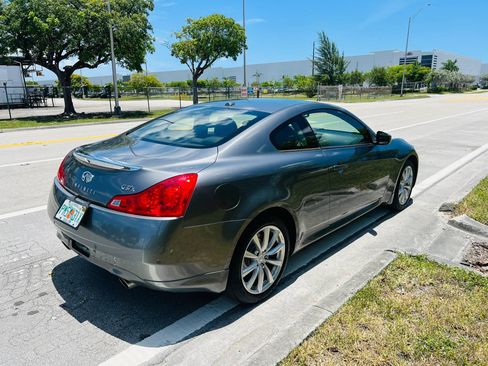 Used 2013 INFINITI G37 x Coupe w/ Premium Pkg AWD/4WD image 5