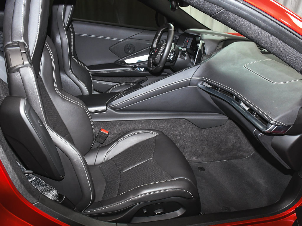 Used 2025 Chevrolet Corvette E-Ray AWD/4WD image 48