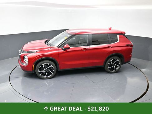 Used 2024 Mitsubishi Outlander SE image 47