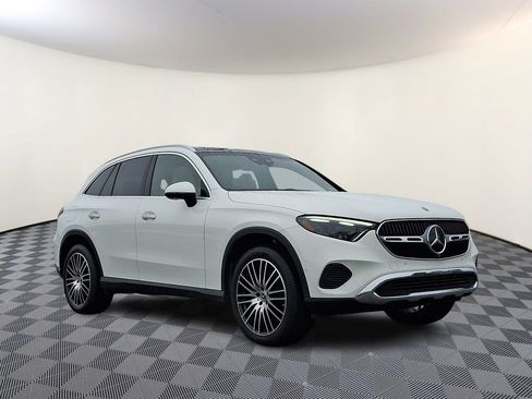 Used 2023 Mercedes-Benz GLC 300 4MATIC image 1