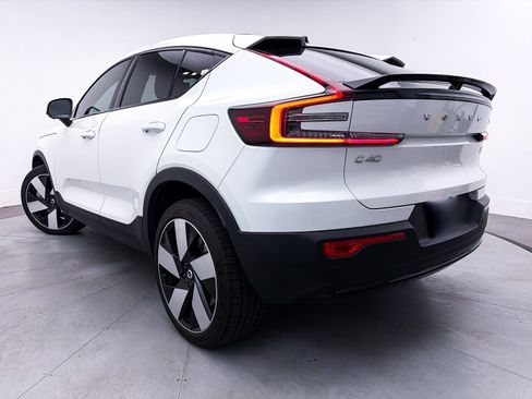 Used 2023 Volvo C40 P8 Recharge Ultimate image 2