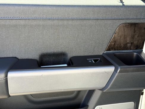 Used 2022 Ford F150 Lariat RWD image 22