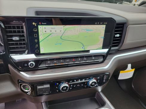 New 2026 GMC Sierra 1500 SLT w/ SLT Premium Package AWD/4WD image 26