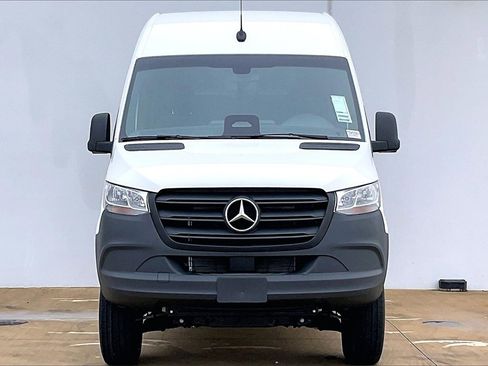 New 2025 Mercedes-Benz Sprinter 2500 image 3
