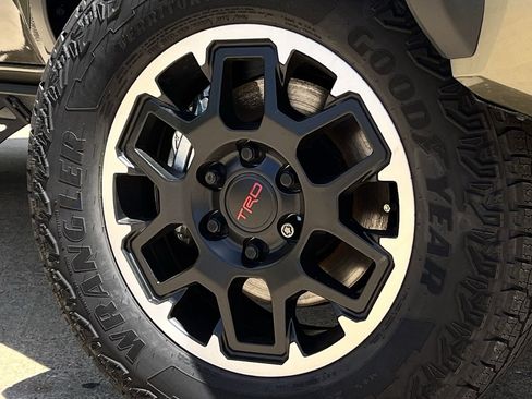 New 2026 Toyota Tacoma TRD Off-Road AWD/4WD image 26