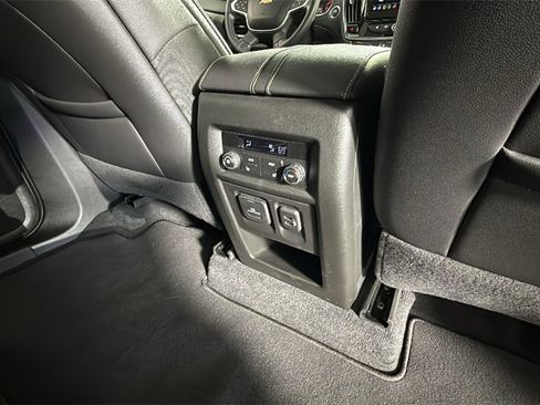 Certified 2023 Chevrolet Traverse Premier image 32