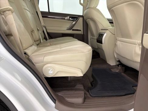Used 2018 Lexus GX 460 Premium w/ Premium Package AWD/4WD image 23