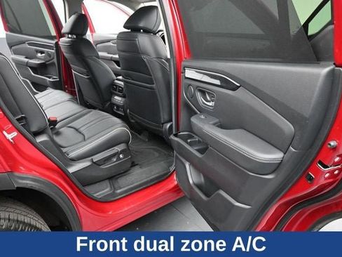 Used 2024 Honda Pilot Elite image 14