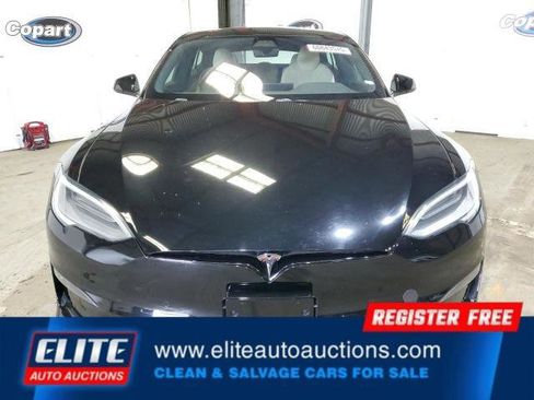 Used 2021 Tesla Model S Plaid image 9