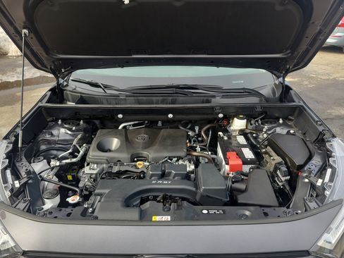 Certified 2025 Toyota RAV4 LE image 31