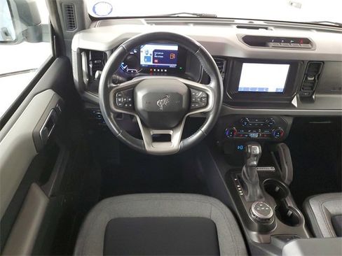 Used 2022 Ford Bronco Big Bend image 15