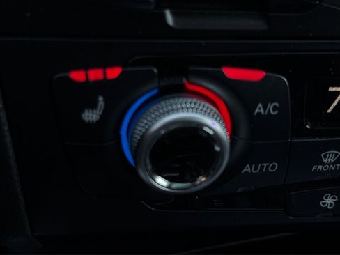 Used 2017 Audi Q5 2.0T Premium Plus w/ Premium Plus Package image 38