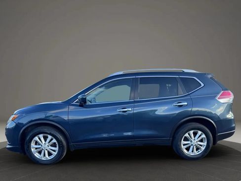 Used 2016 Nissan Rogue SV w/ SV Premium Package FWD image 4