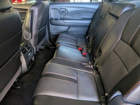 Used 2022 Honda Pilot TrailSport image 17