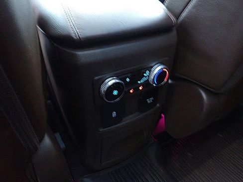 Used 2023 Ford Explorer King Ranch w/ Technology Package image 25