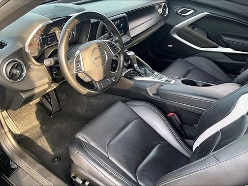 Used 2018 Chevrolet Camaro LT w/ RS Package image 17